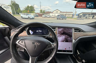Лифтбек Tesla Model S 2017 в 