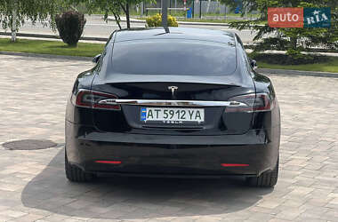 Лифтбек Tesla Model S 2019 в 