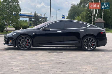 Лифтбек Tesla Model S 2019 в 
