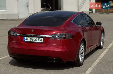 Лифтбек Tesla Model S 2018 в 