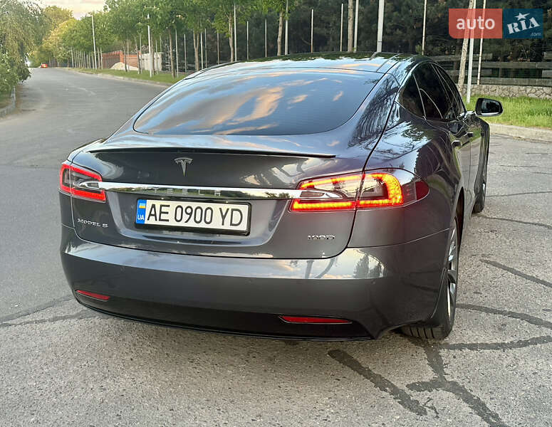 Лифтбек Tesla Model S 2018 в Днепре фото 16 Лифтбек Tesla Model S 2018 в Днепре