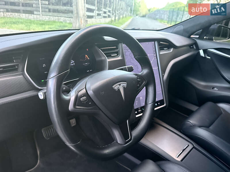 Лифтбек Tesla Model S 2018 в Днепре фото 26 Лифтбек Tesla Model S 2018 в Днепре