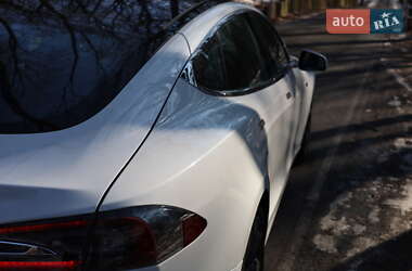 Ліфтбек Tesla Model S 2016 в 