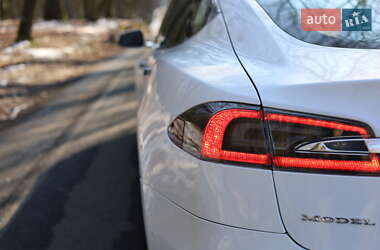 Ліфтбек Tesla Model S 2016 в 