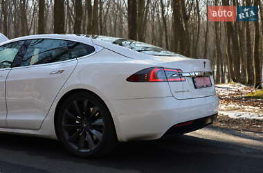 Ліфтбек Tesla Model S 2016 в 