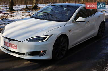 Ліфтбек Tesla Model S 2016 в 