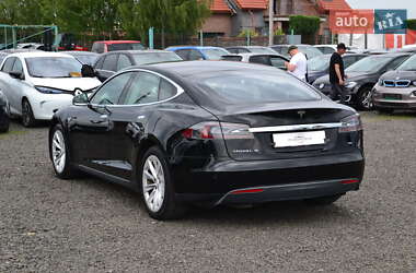 Лифтбек Tesla Model S 2014 в 