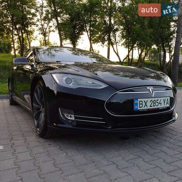 Лифтбек Tesla Model S 2013 в Хмельницком