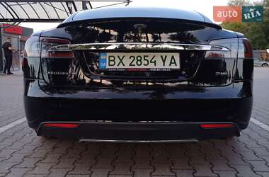 Лифтбек Tesla Model S 2013 в 