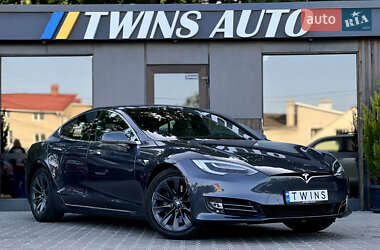 Ліфтбек Tesla Model S 2018 в 