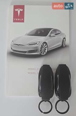 Лифтбек Tesla Model S 2019 в 