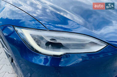 Лифтбек Tesla Model S 2016 в 