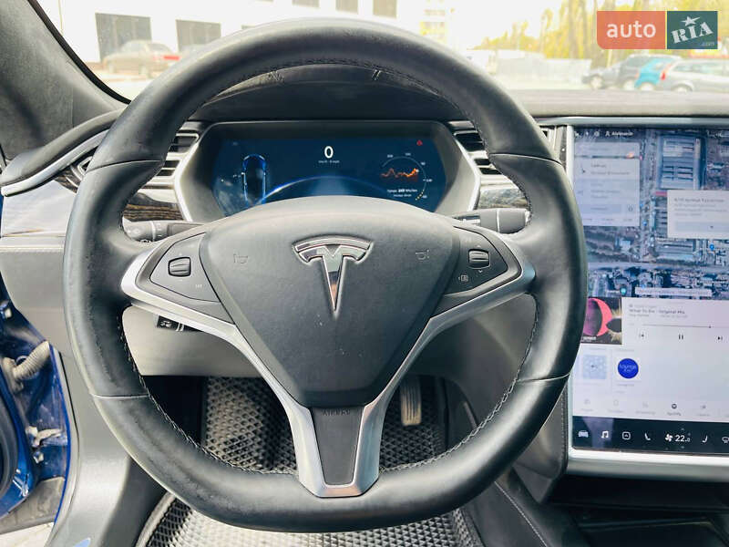 Ліфтбек Tesla Model S 2016 в Хмельницькому
