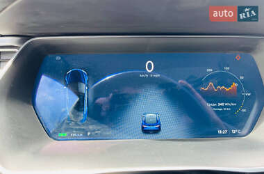 Лифтбек Tesla Model S 2016 в 
