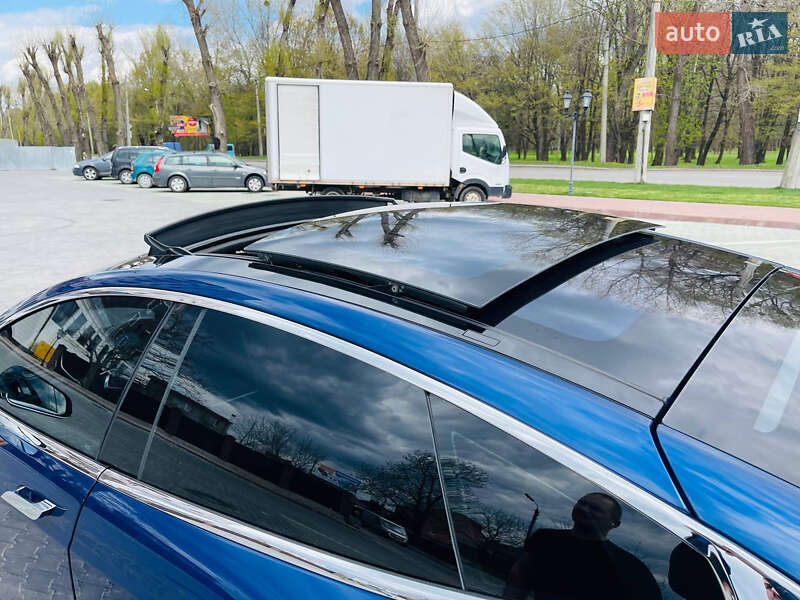Ліфтбек Tesla Model S 2016 в Хмельницькому
