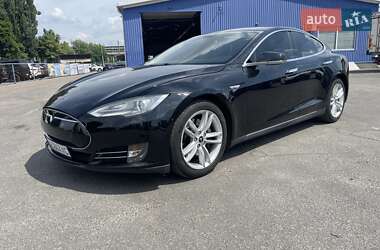 Лифтбек Tesla Model S 2014 в Киеве