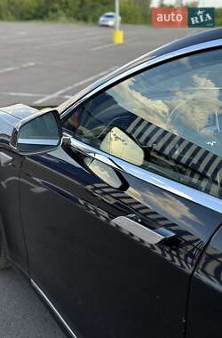 Лифтбек Tesla Model S 2016 в 