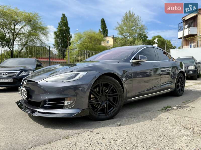 Лифтбек Tesla Model S 2019 в Одессе