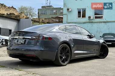 Лифтбек Tesla Model S 2019 в 