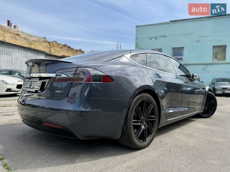 Лифтбек Tesla Model S 2019 в Одессе