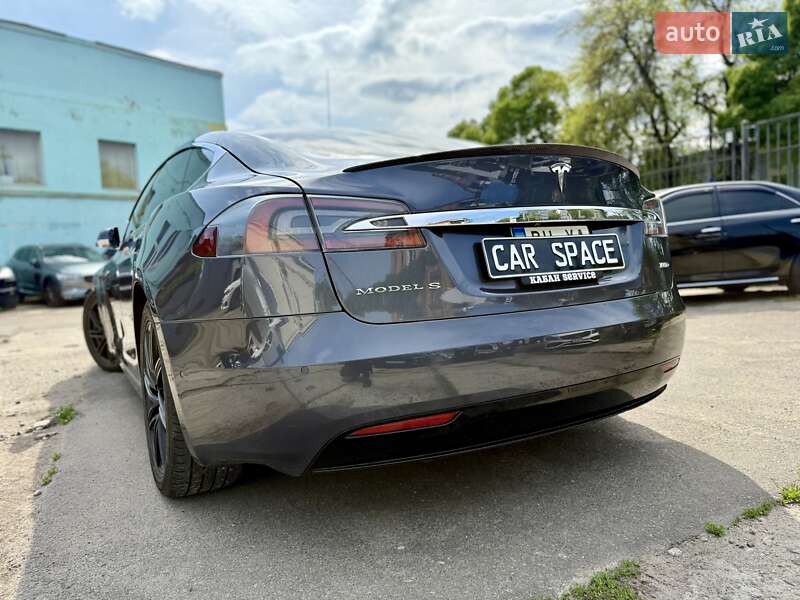 Лифтбек Tesla Model S 2019 в Одессе