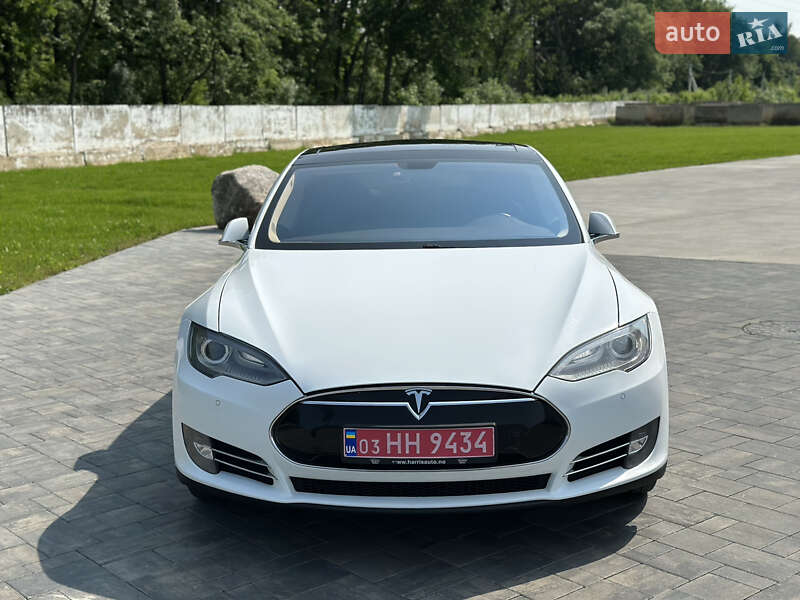 Лифтбек Tesla Model S 2015 в Луцке фото 5 Лифтбек Tesla Model S 2015 в Луцке