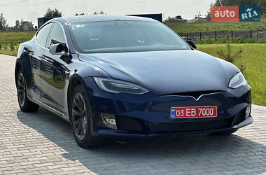 Лифтбек Tesla Model S 2016 в 
