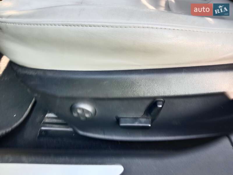 Лифтбек Tesla Model S 2015 в Ивано-Франковске