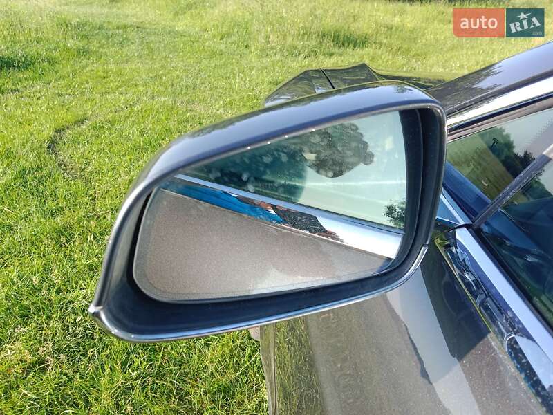 Лифтбек Tesla Model S 2015 в Ивано-Франковске