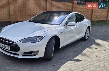 Лифтбек Tesla Model S 2014 в Красилове