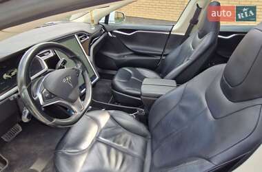 Лифтбек Tesla Model S 2014 в 