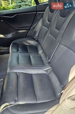 Лифтбек Tesla Model S 2019 в 
