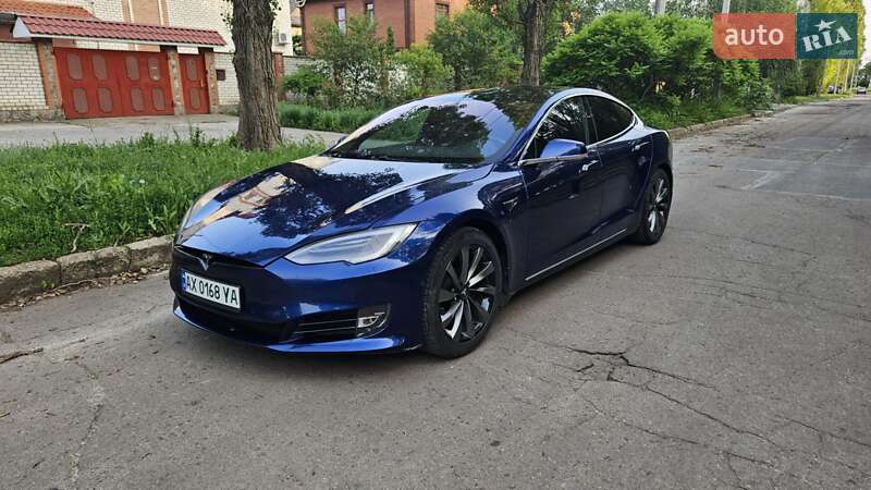 Лифтбек Tesla Model S 2019 в Харькове