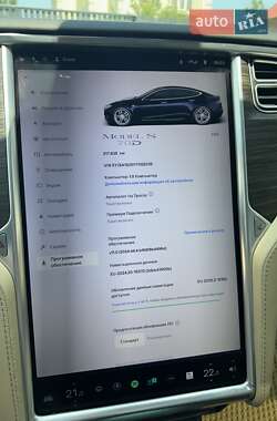 Ліфтбек Tesla Model S 2015 в 
