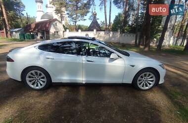 Ліфтбек Tesla Model S 2012 в 