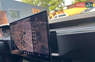 Лифтбек Tesla Model S 2024 в 