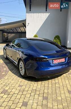 Лифтбек Tesla Model S 2019 в 