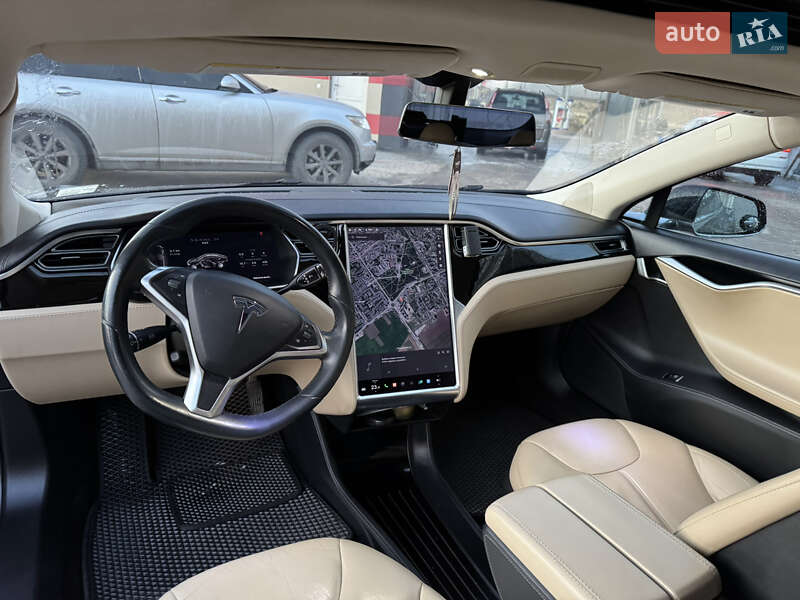 Лифтбек Tesla Model S 2014 в Тернополе фото 10 Лифтбек Tesla Model S 2014 в Тернополе