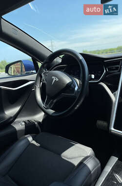 Лифтбек Tesla Model S 2017 в 