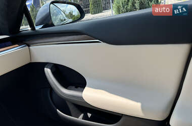 Ліфтбек Tesla Model S 2022 в 