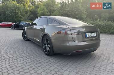 Ліфтбек Tesla Model S 2015 в 