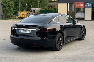Лифтбек Tesla Model S 2016 в 