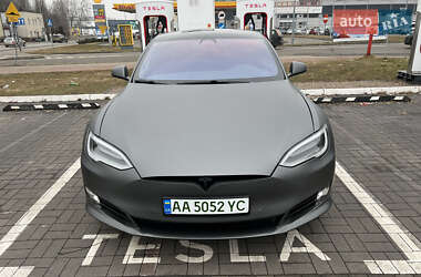 Лифтбек Tesla Model S 2018 в 