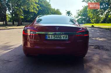 Лифтбек Tesla Model S 2017 в 