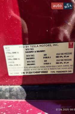 Лифтбек Tesla Model S 2017 в 