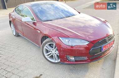 Лифтбек Tesla Model S 2012 в 