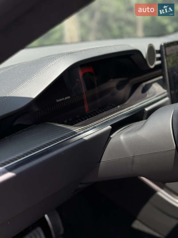 Лифтбек Tesla Model S 2021 в Киеве