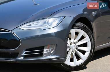 Ліфтбек Tesla Model S 2016 в 