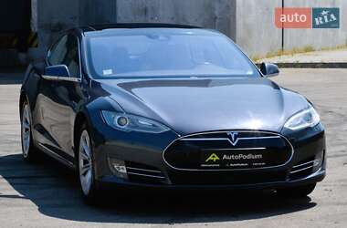 Ліфтбек Tesla Model S 2016 в 
