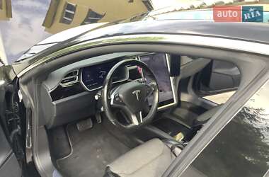 Лифтбек Tesla Model S 2017 в Виннице